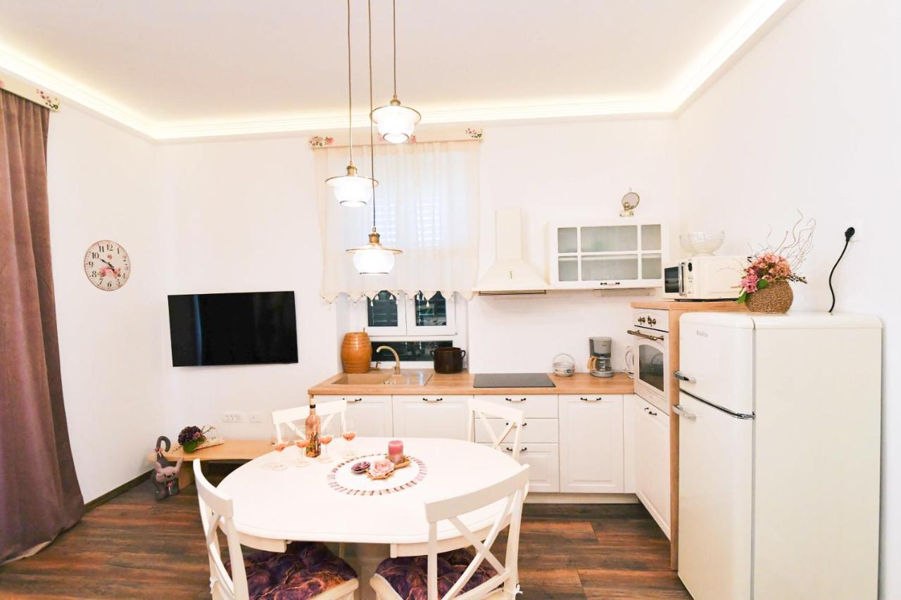 Apartment Carissima-Direct On Sea, Lovran-Opatija 외부 사진